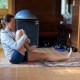 seated glute stretch