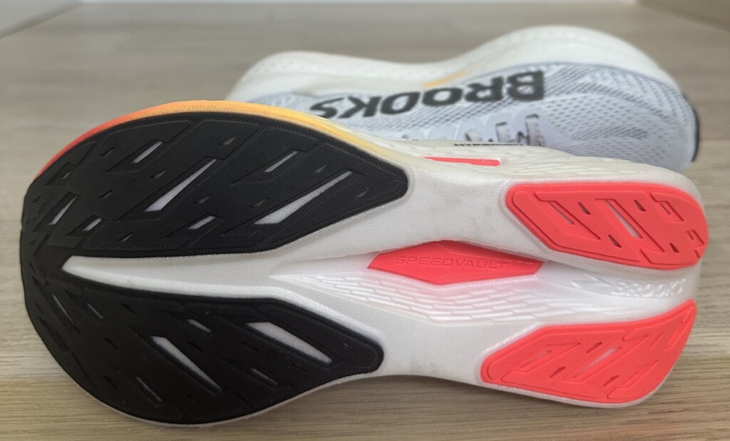 Hyperion Max 2 outsole