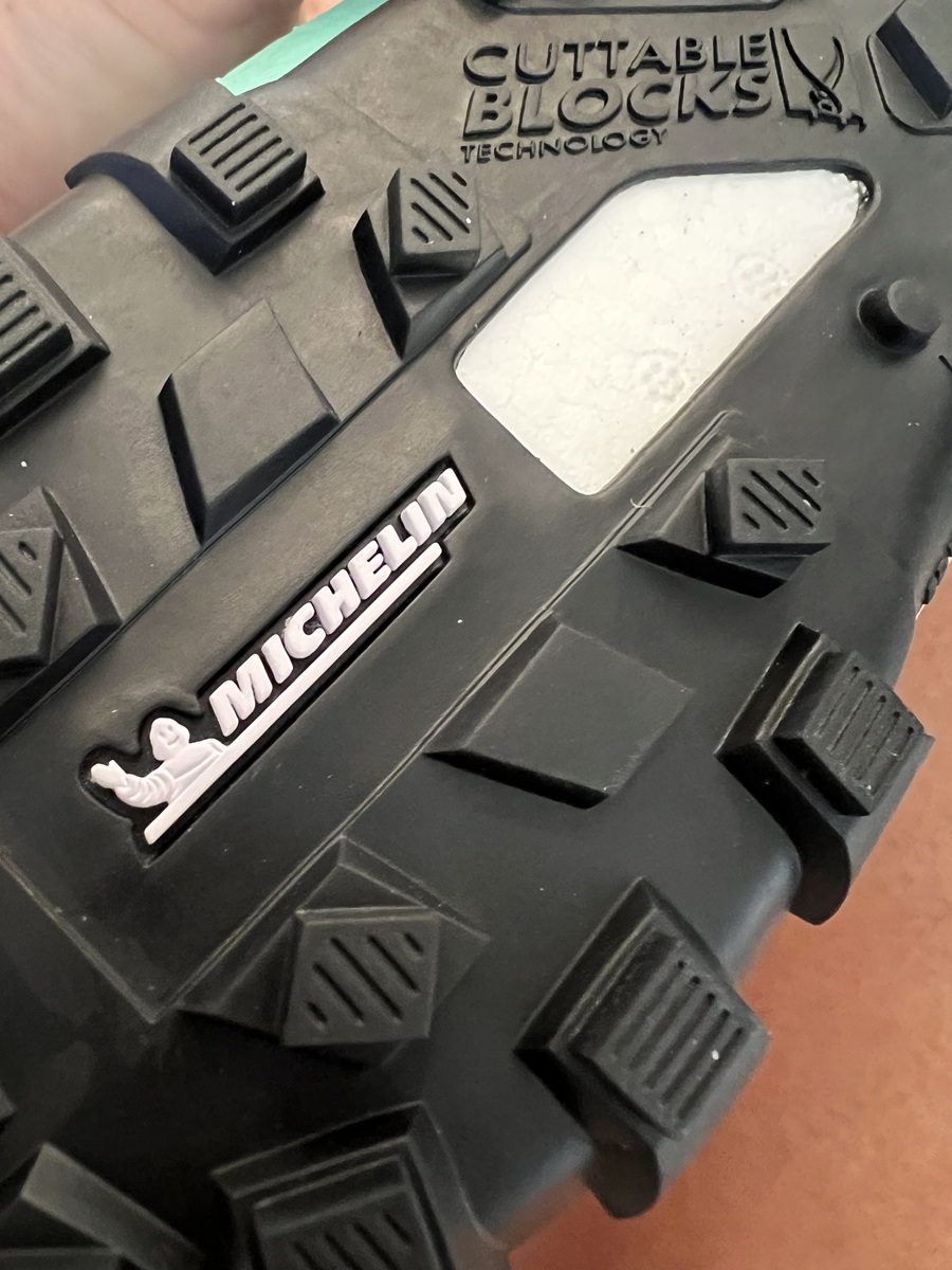 trail shoe tread