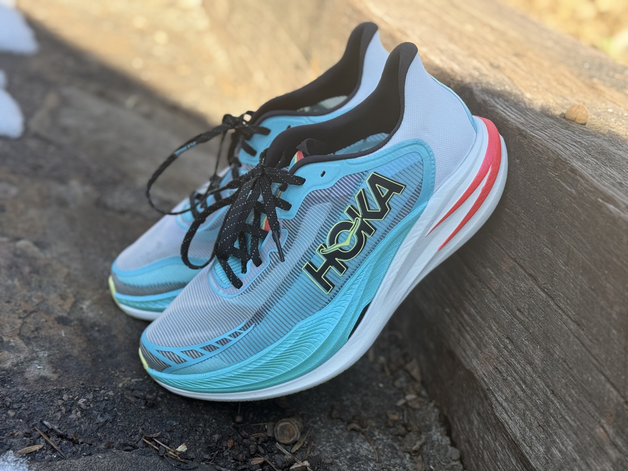 hoka carbon plate running shoes