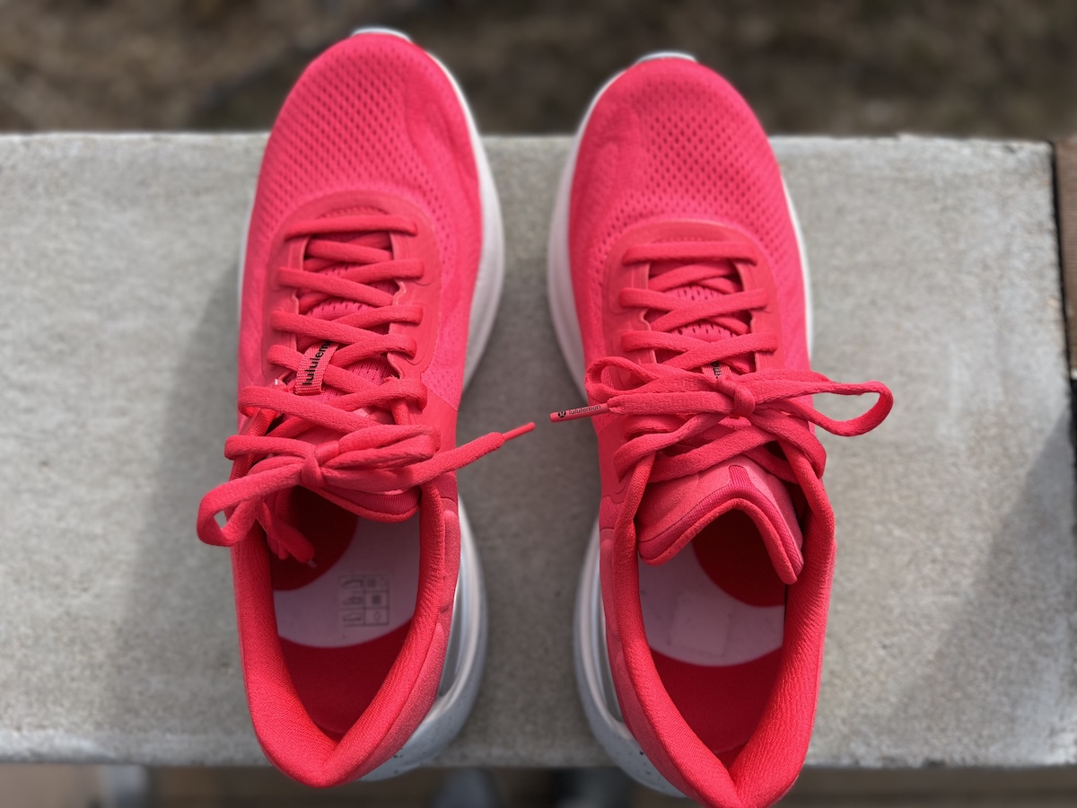 Lululemon Beyondfeel Review | Easy 3 Winner - RunToTheFinish