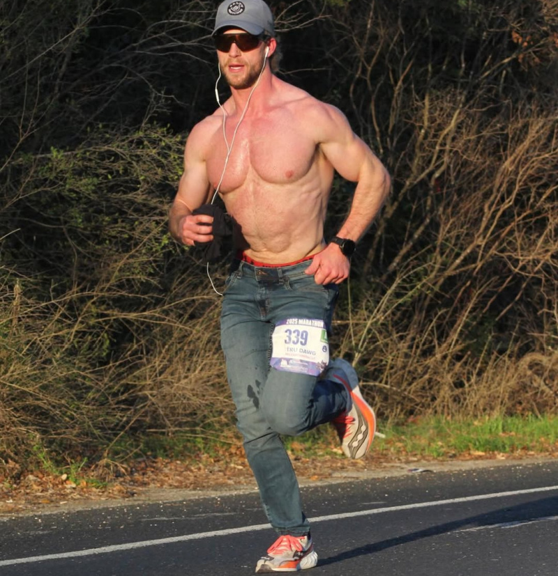 Marathon in jeans