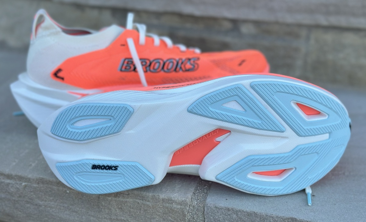 Brooks Hyperion Max 3 Plate