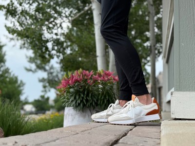 fashionable athletic shoes