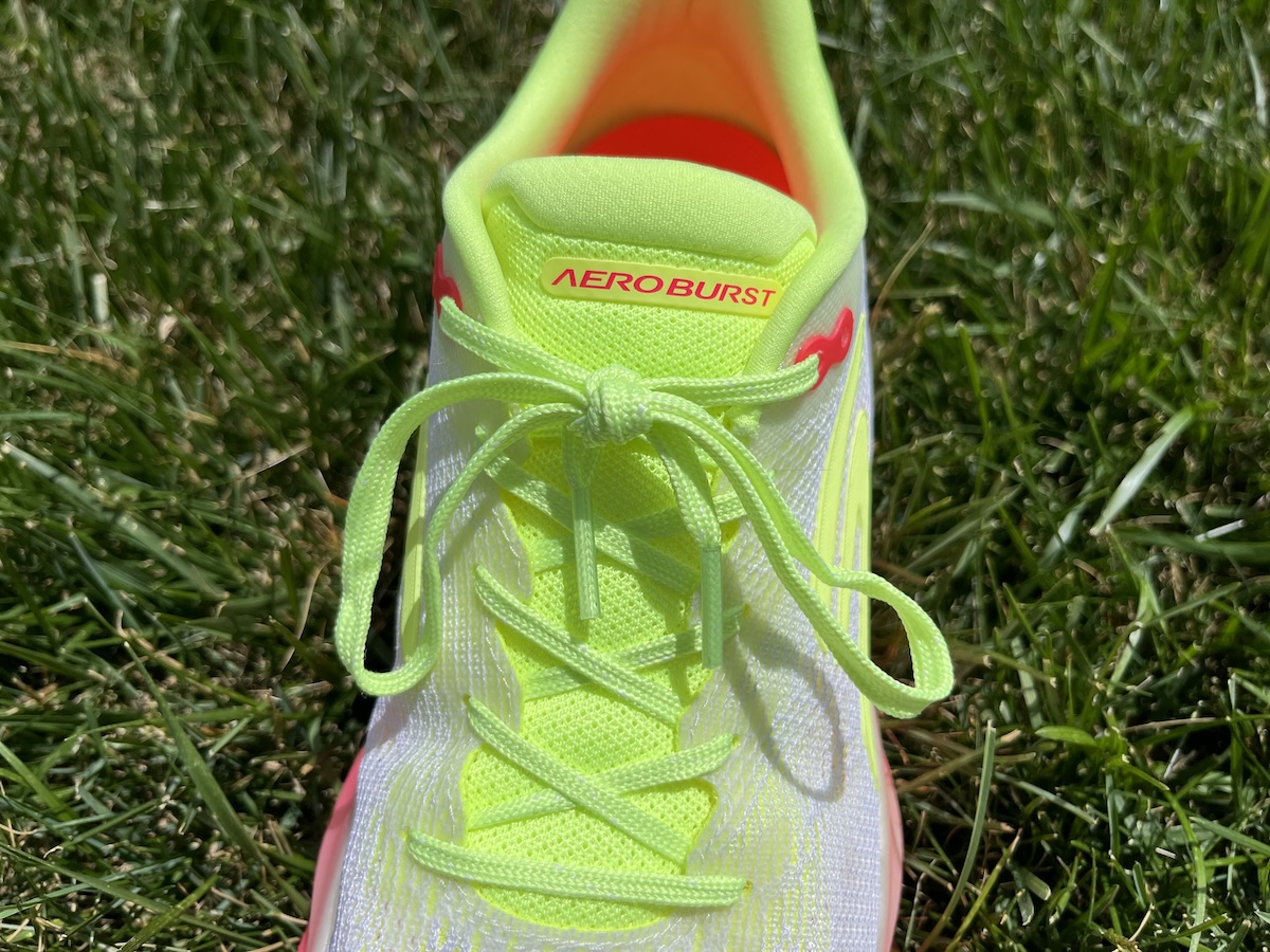 Sketchers Aero Burst Feel