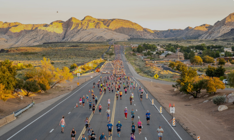 runners at st. george marathon