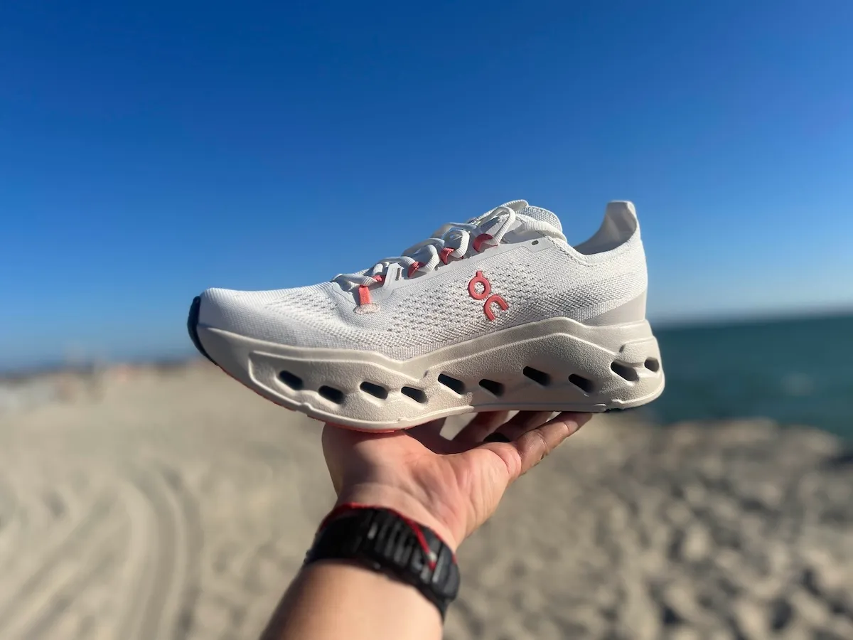 On CloudSrufer Max Instep