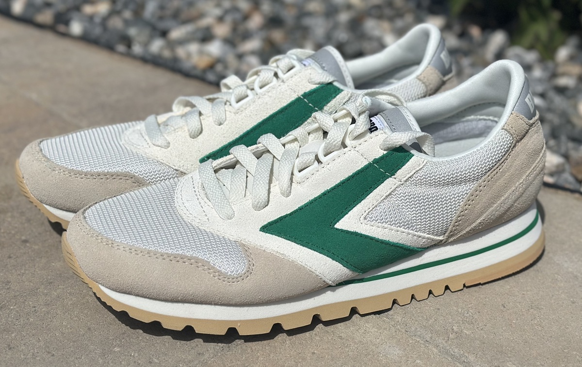 brooks chariot