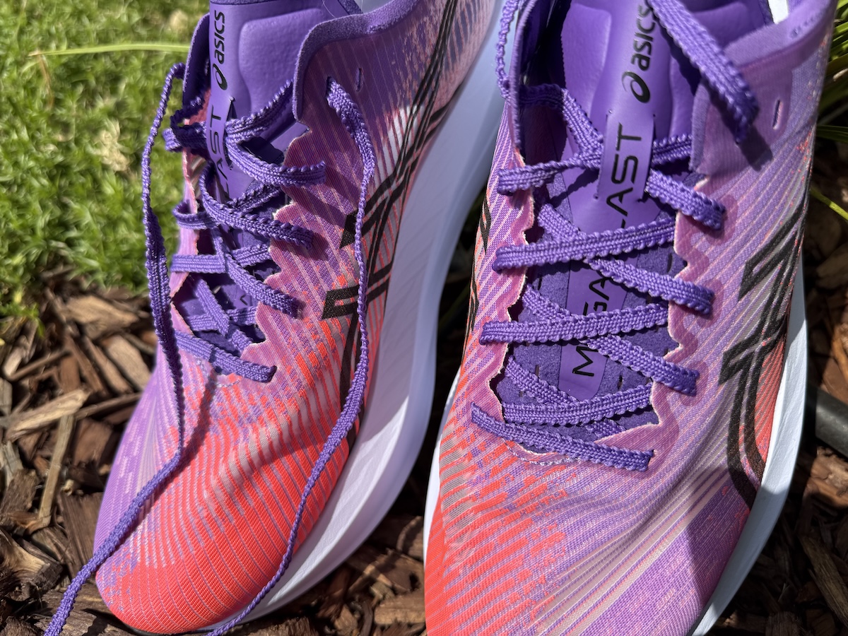 Asics Megablast Laces
