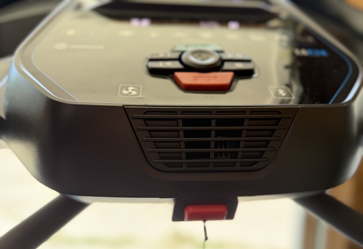 Horizon treadmill fan