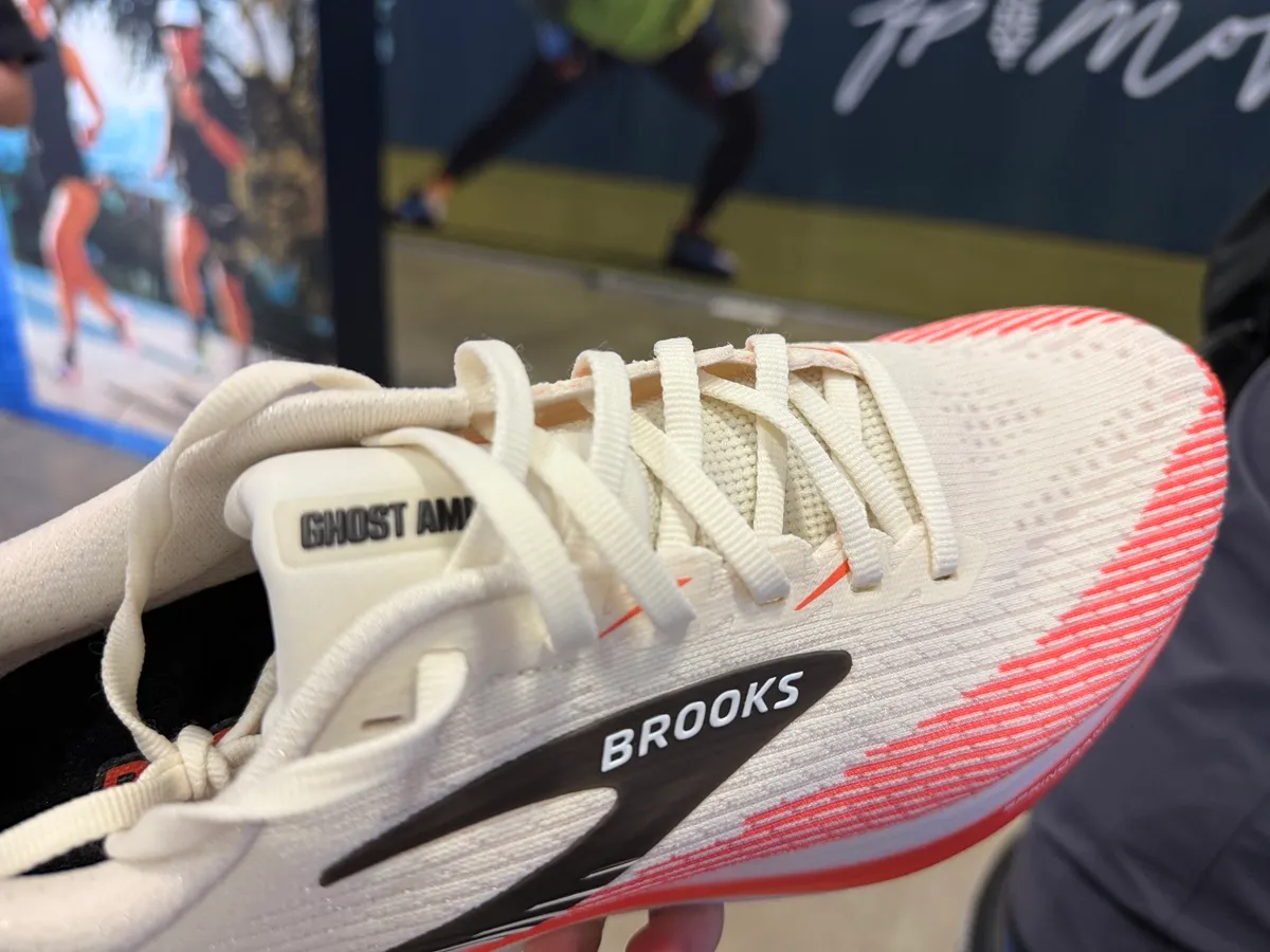 Brooks Amp Details