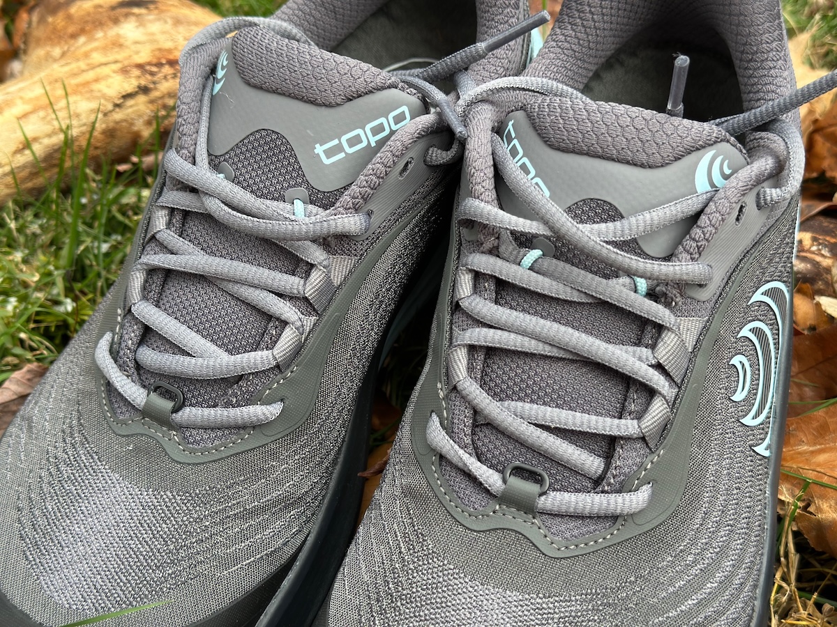 Topo Pursuit 3 Laces