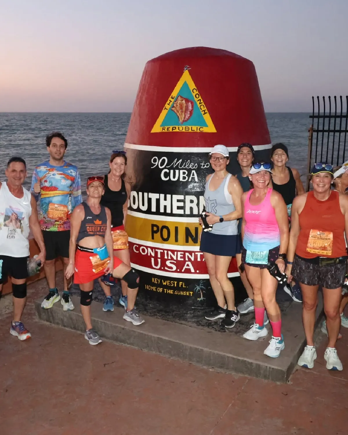 key west half marathon runners/sign florida