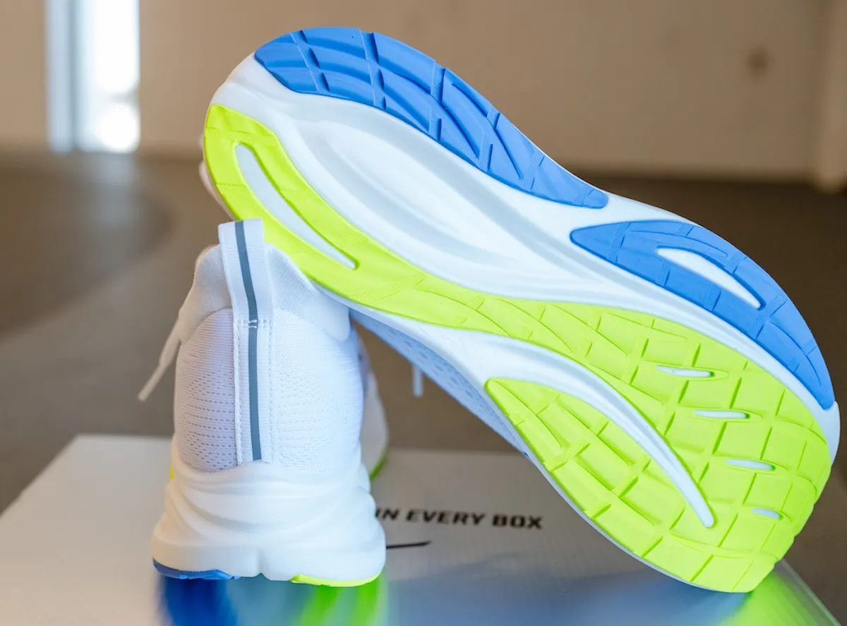 Mizuno Neo Zen 2 Outsole