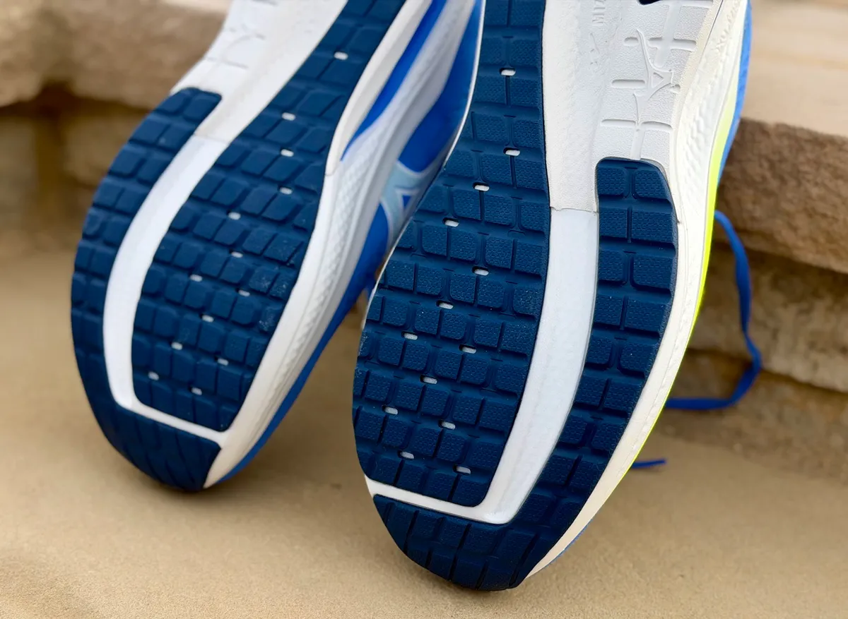 mizuno inspire 22 outsole