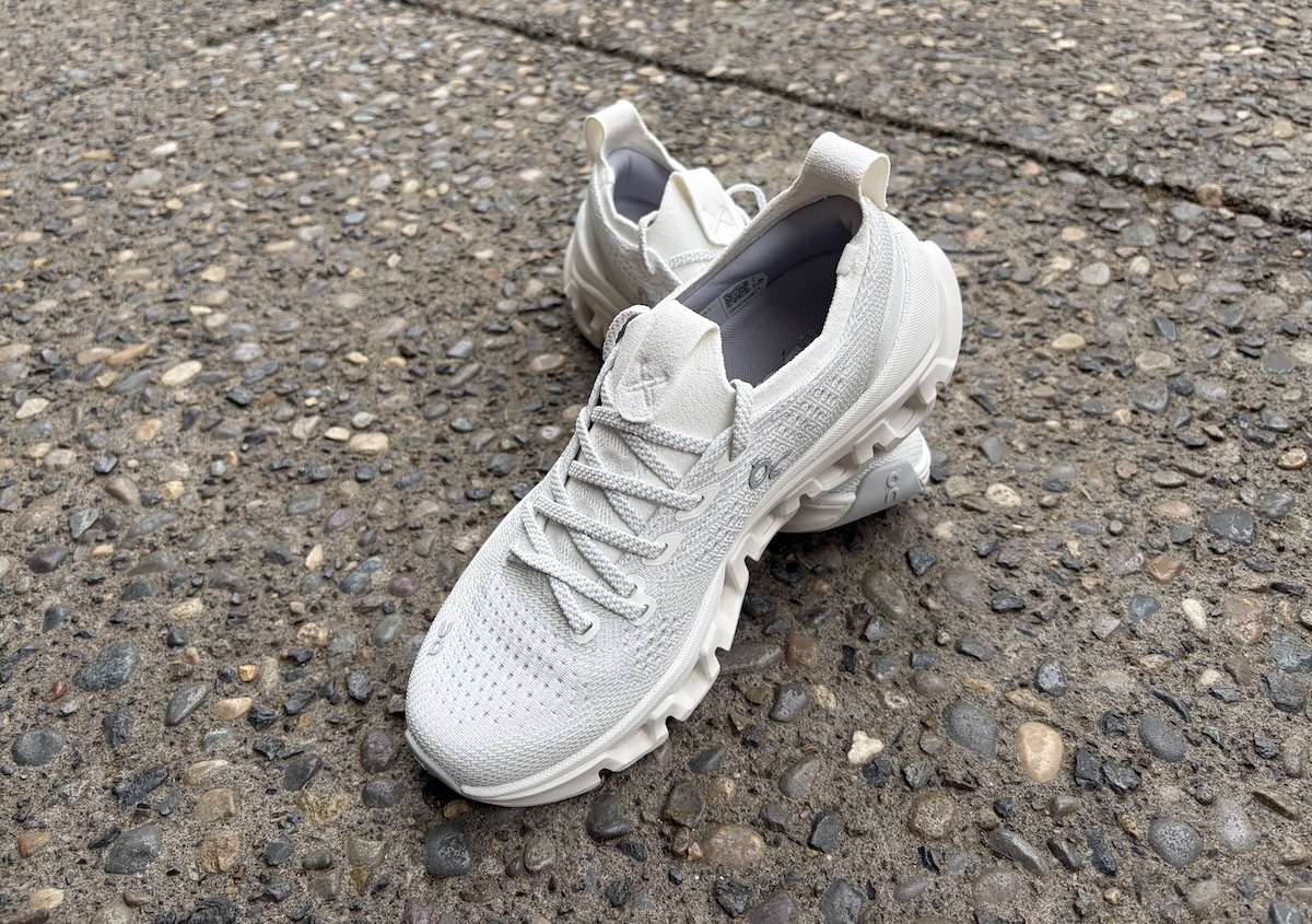 On Cloud X Tempo Upper