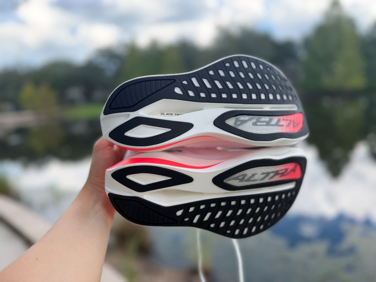 Altra-Vanish-Carbon-3-Outsole.jpg 