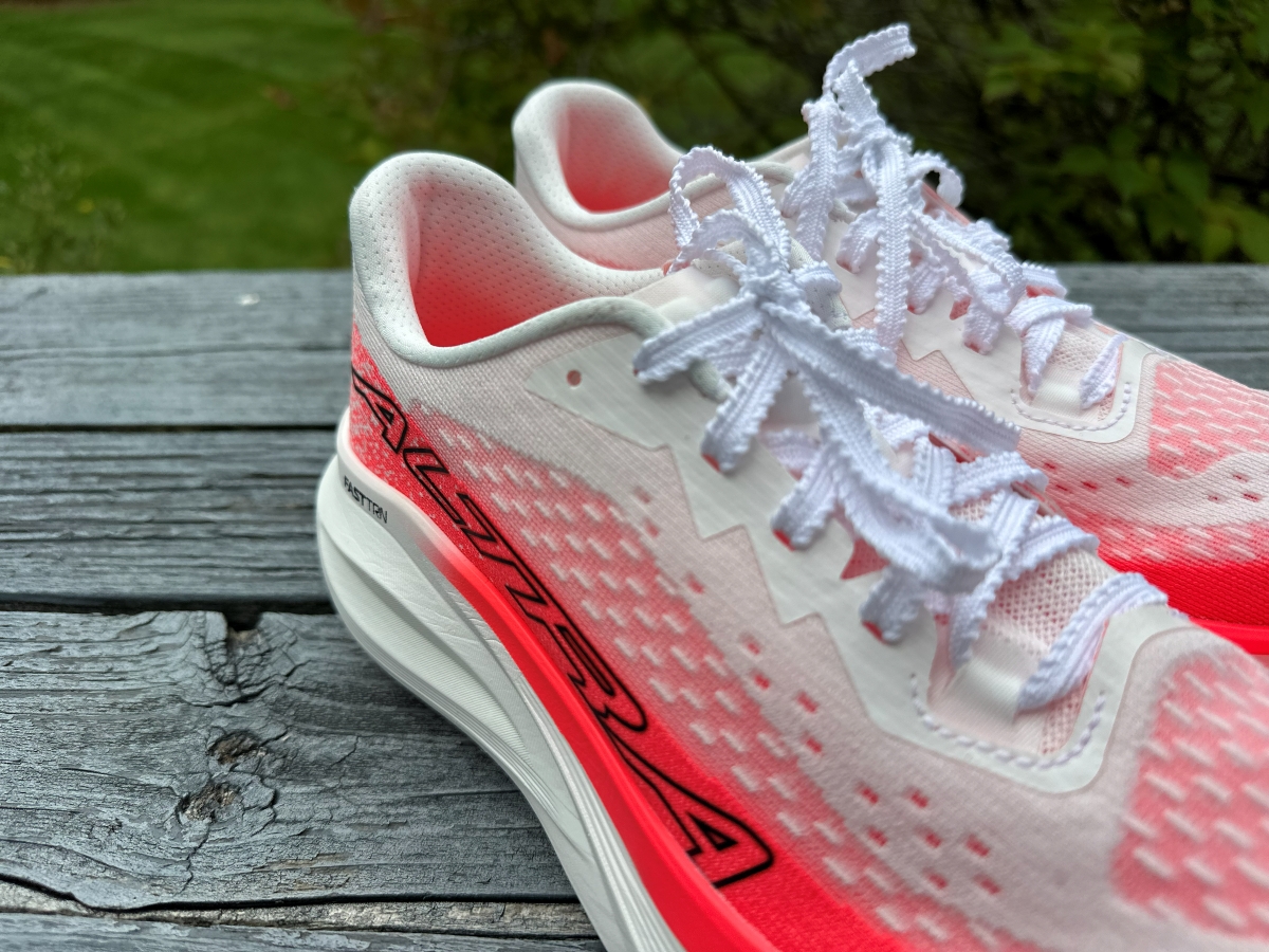 Altra-Vanish-Tempo-2-Laces.jpg