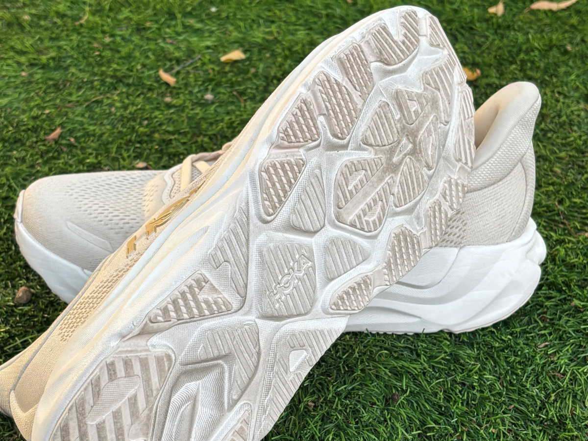 Hoka-Arahi-9-Sole.jpg