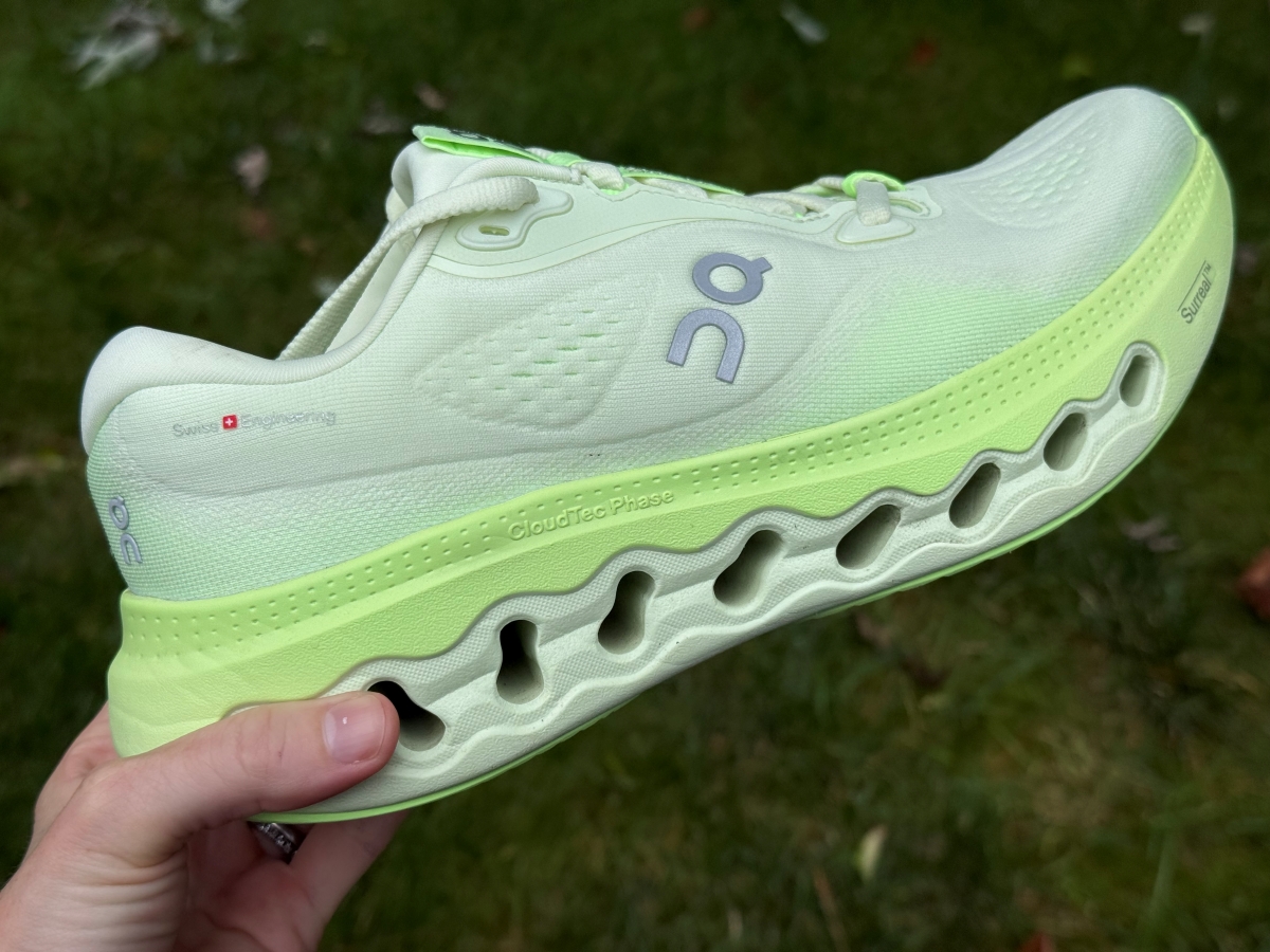 On-Cloudsurfer-3-Cushion.jpg